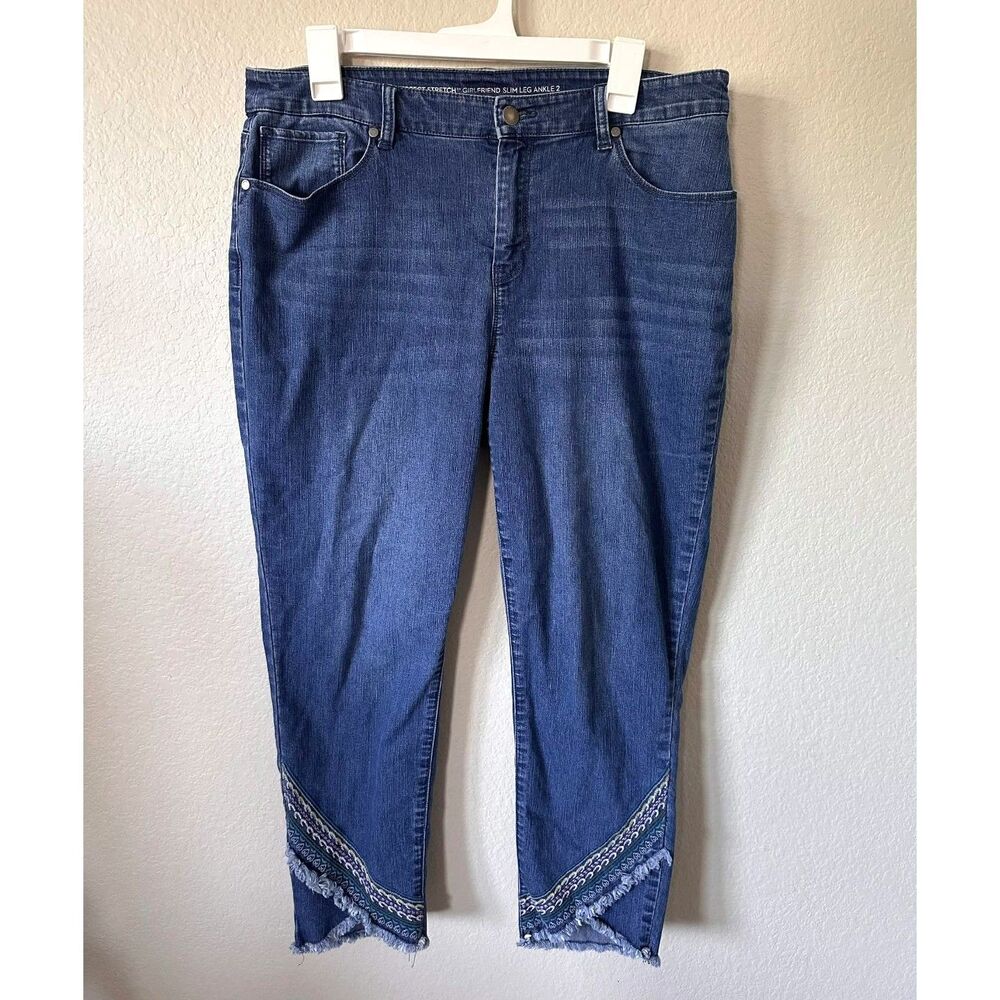 Chico's Perfect Stretch Girlfriend Slim Leg Ankle Jeans Embroidered Tulip Hem 2